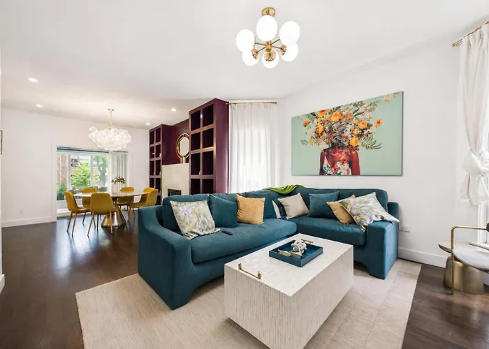 Designer 3br Near & Obama Center