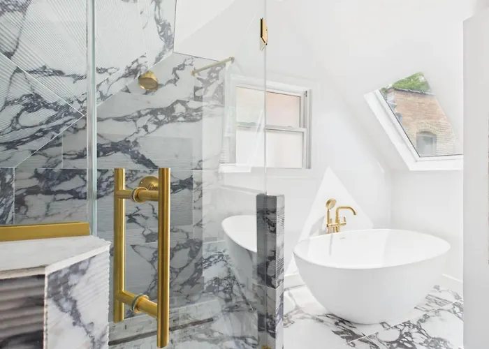 Designer 3br Near & Obama Center Ferienhaus Chicago