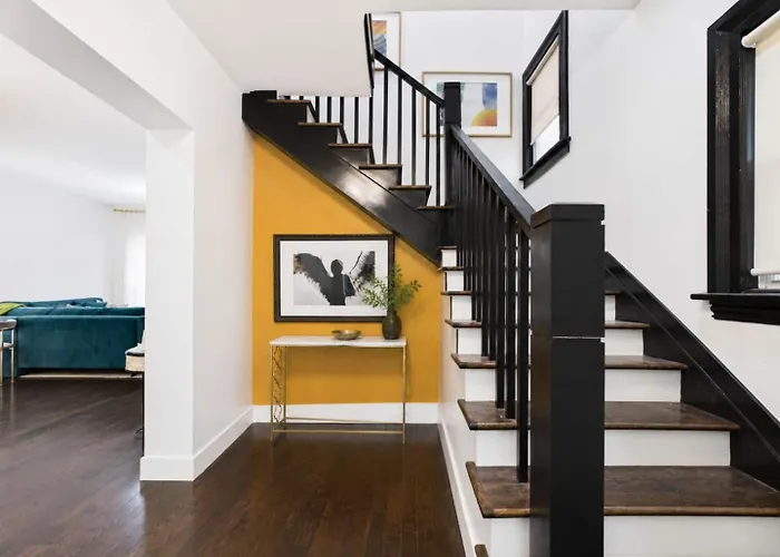 Designer 3br Near & Obama Center * Chicago