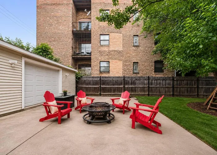 Designer 3br Near & Obama Center